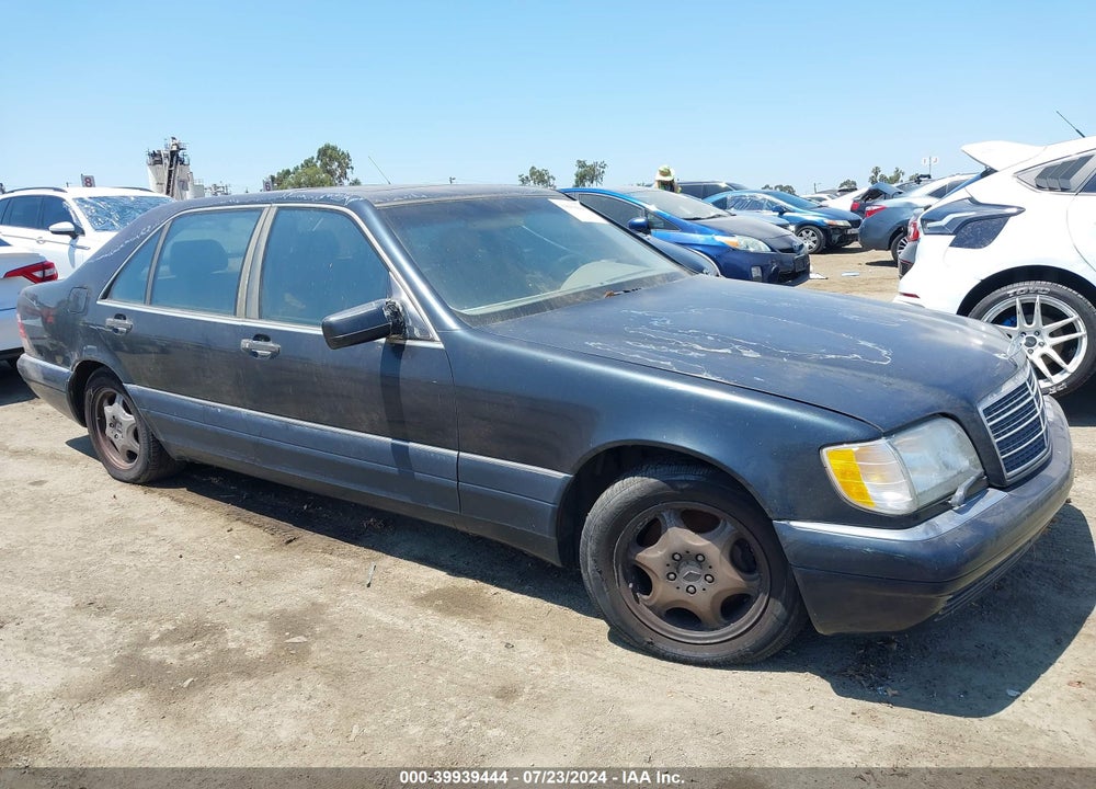 1999 MERCEDES-BENZ S 320 VIN: WDBGA33G2XA429200
