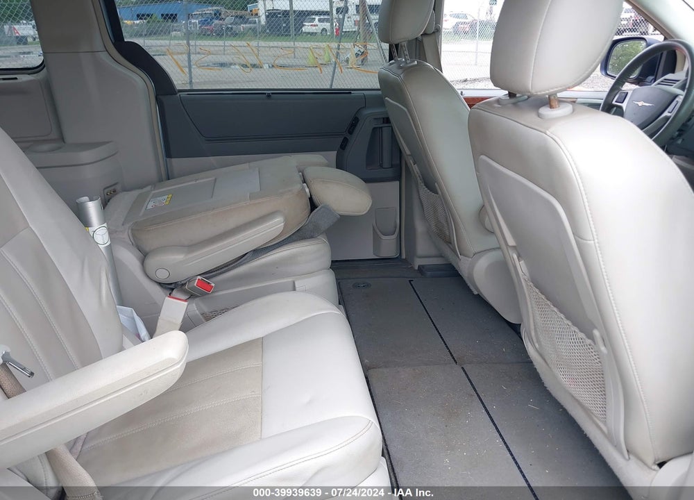 2009 CHRYSLER TOWN & COUNTRY TOURING VIN: 2A8HR541X9R556093
