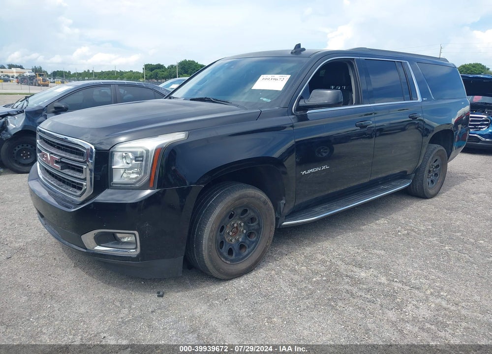 2017 GMC YUKON XL SLT VIN: 1GKS2GKC5HR257587