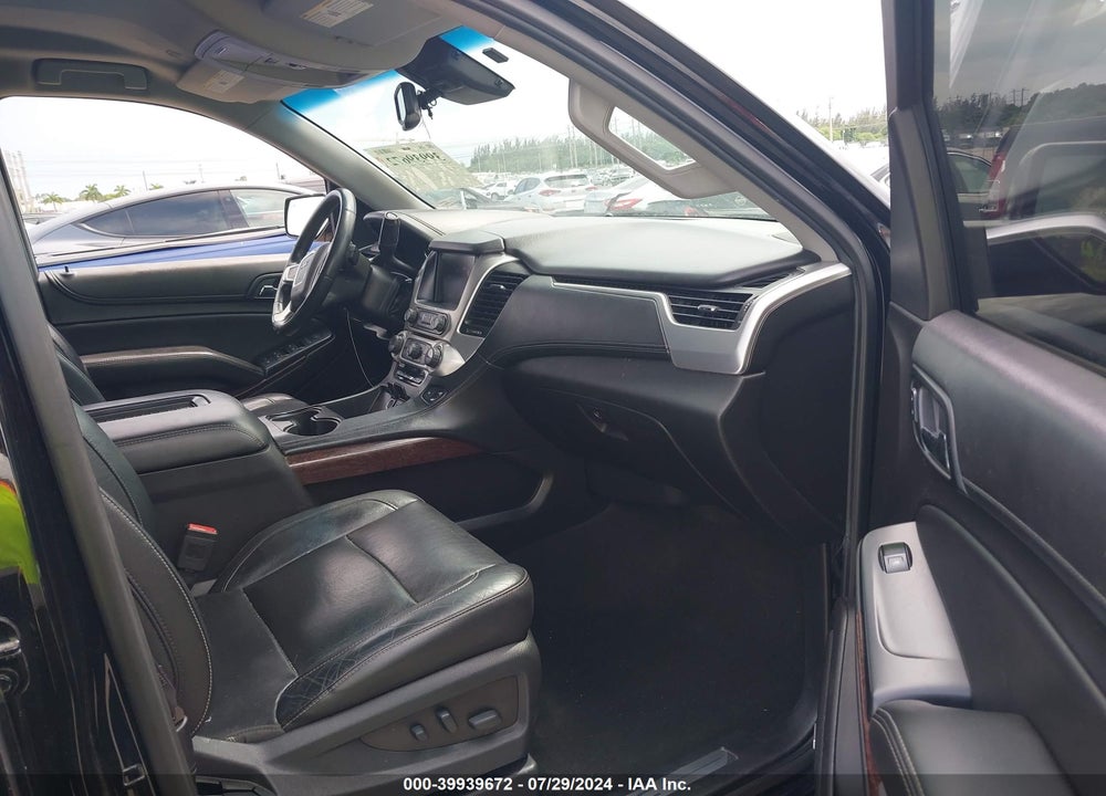 2017 GMC YUKON XL SLT VIN: 1GKS2GKC5HR257587