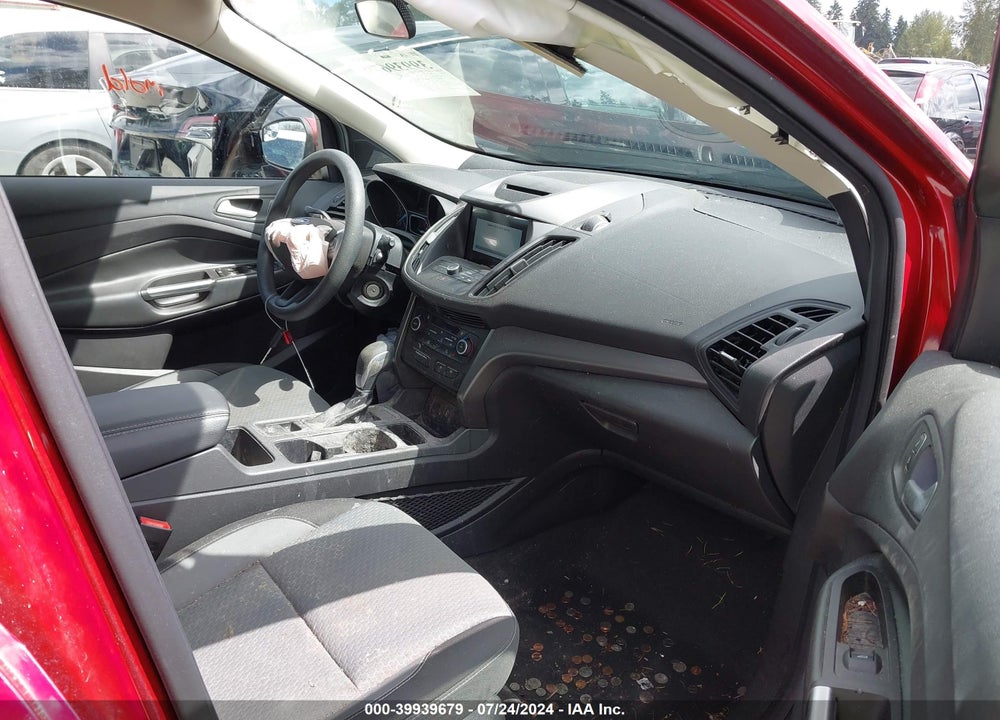 2018 FORD ESCAPE SE VIN: 1FMCU9GD8JUC10138