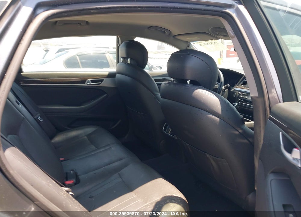 2016 HYUNDAI GENESIS 3.8 VIN: KMHGN4JEXGU142078