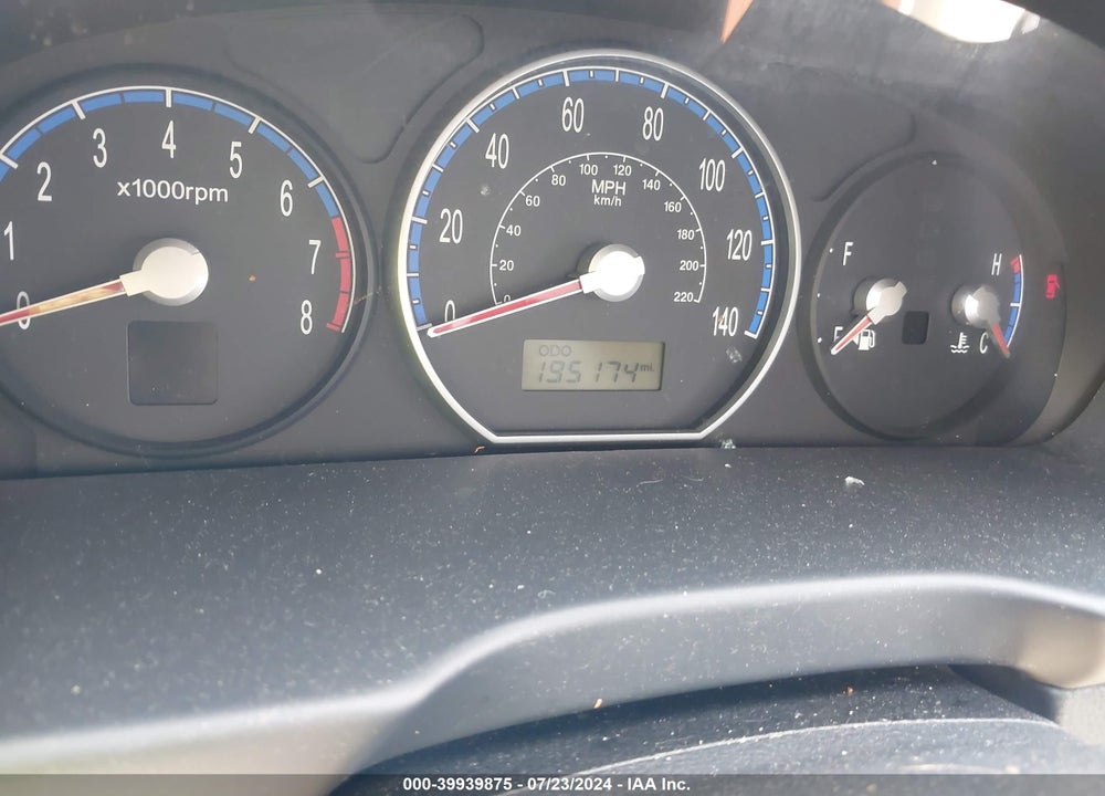 2007 HYUNDAI SANTA FE GLS VIN: 5NMSG13D67H120422