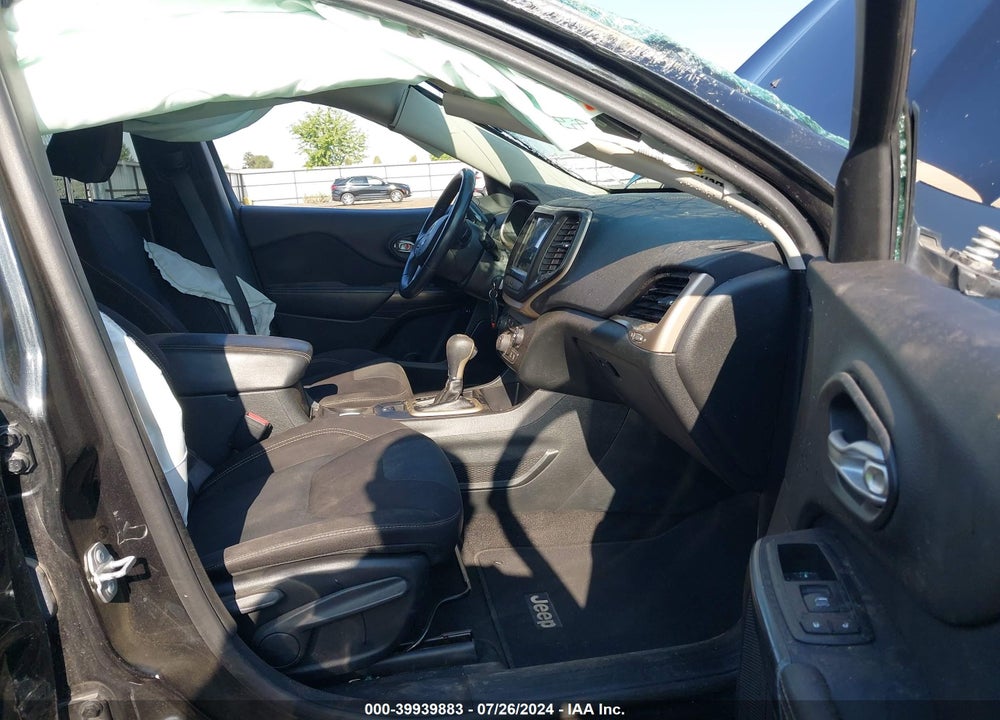 2016 JEEP CHEROKEE LATITUDE VIN: 1C4PJLCBXGW125735