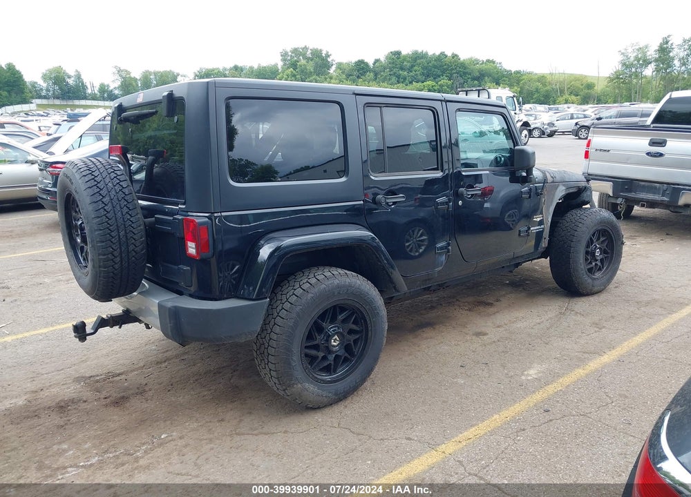 2013 JEEP WRANGLER UNLIMITED SAHARA VIN: 1C4BJWEG9DL573613