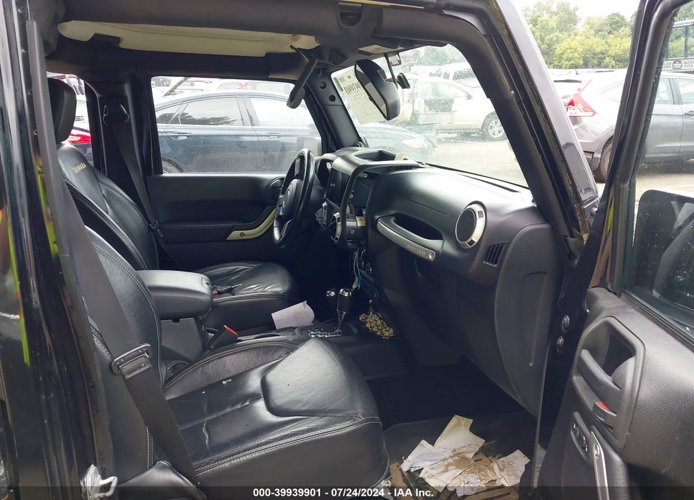 2013 JEEP WRANGLER UNLIMITED SAHARA VIN: 1C4BJWEG9DL573613