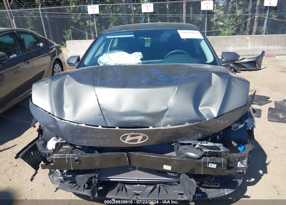 2024 HYUNDAI ELANTRA SEL VIN: KMHLM4DG2RU653317
