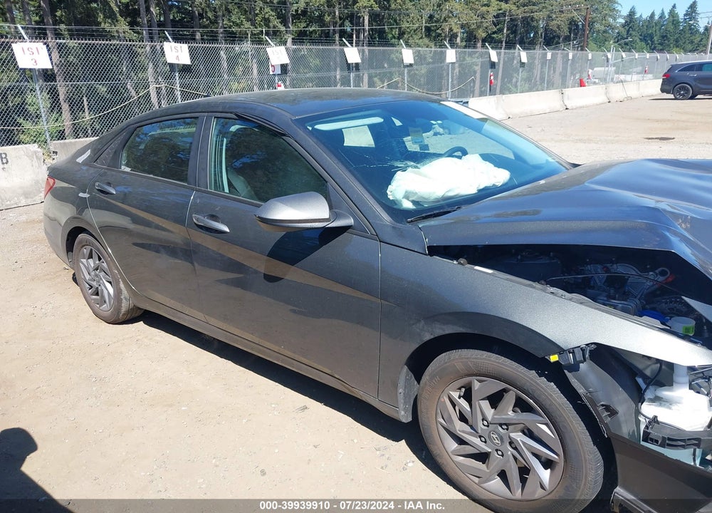 2024 HYUNDAI ELANTRA SEL VIN: KMHLM4DG2RU653317