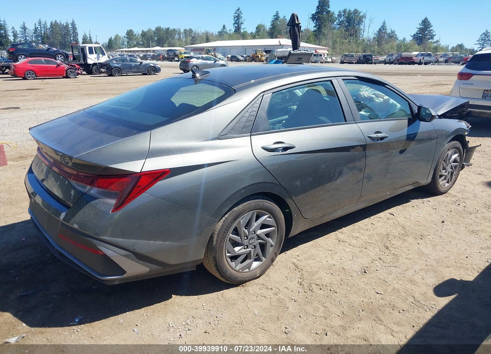 2024 HYUNDAI ELANTRA SEL VIN: KMHLM4DG2RU653317
