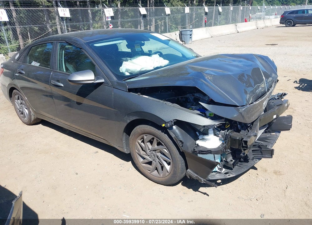 2024 HYUNDAI ELANTRA SEL VIN: KMHLM4DG2RU653317
