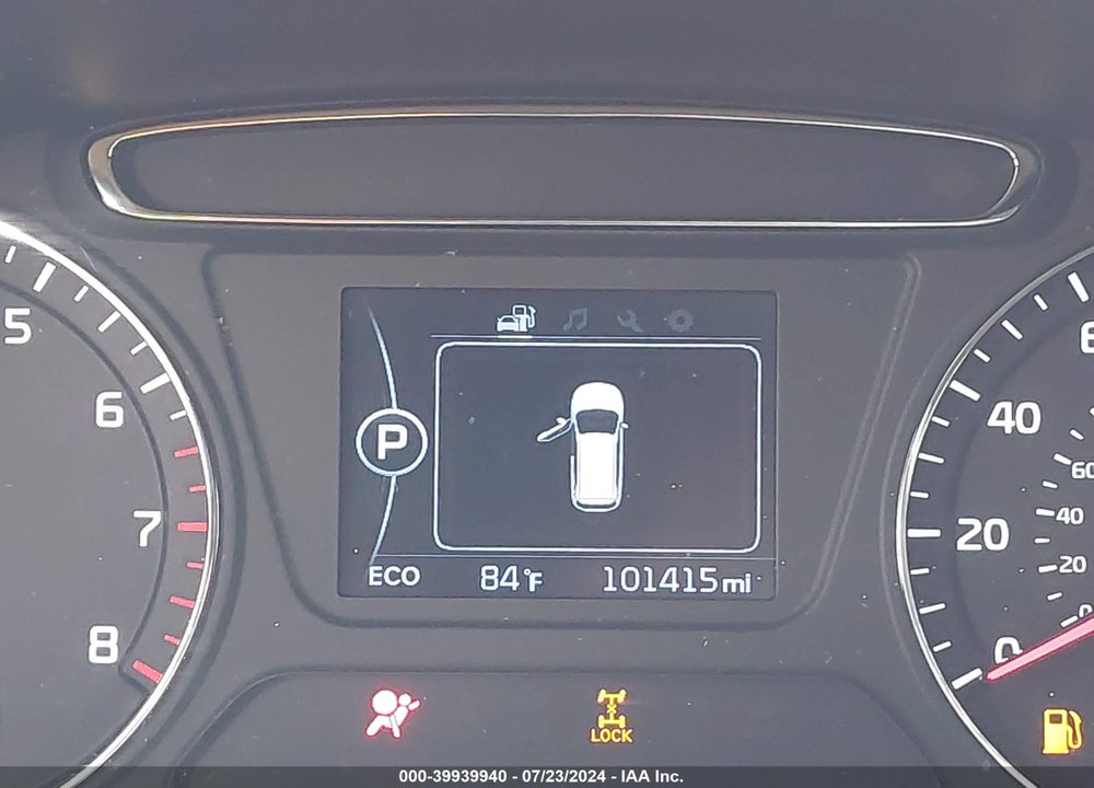 2016 KIA SORENTO 3.3L LX VIN: 5XYPGDA55GG138956