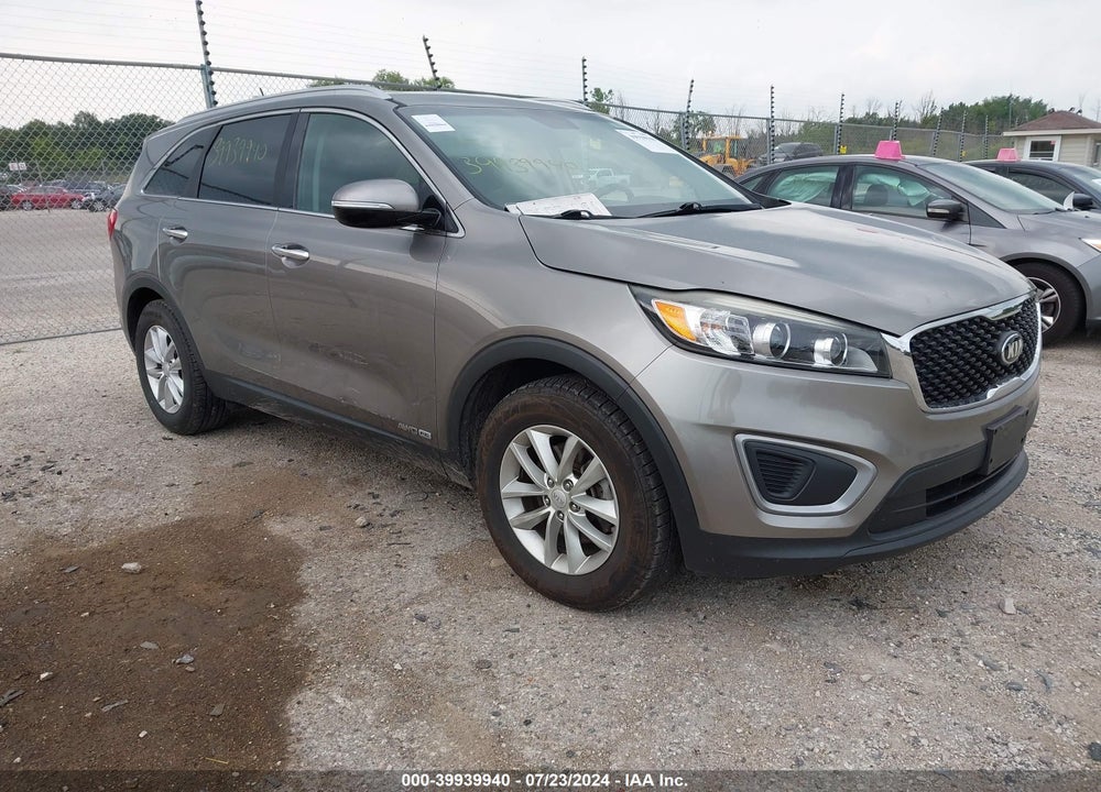 2016 KIA SORENTO 3.3L LX VIN: 5XYPGDA55GG138956