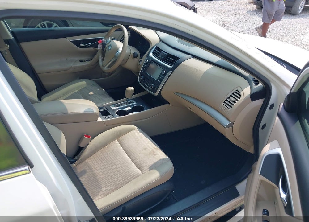 2016 NISSAN ALTIMA 2.5 SV VIN: 1N4AL3AP6GC202512