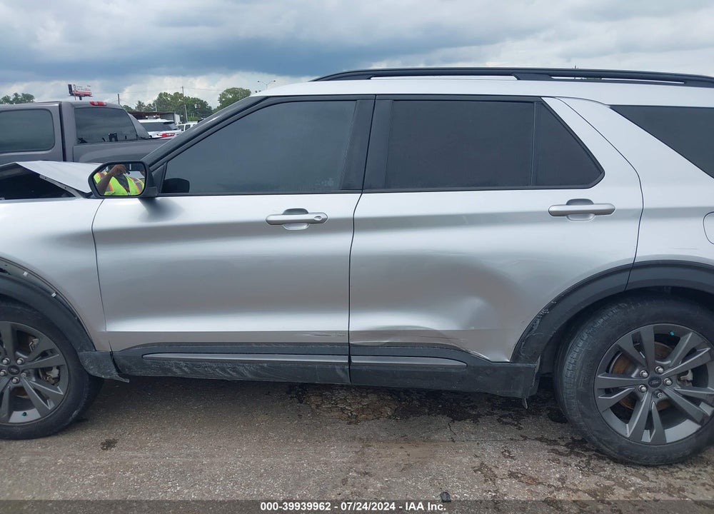 2021 FORD EXPLORER XLT VIN: 1FMSK7DH4MGA04427