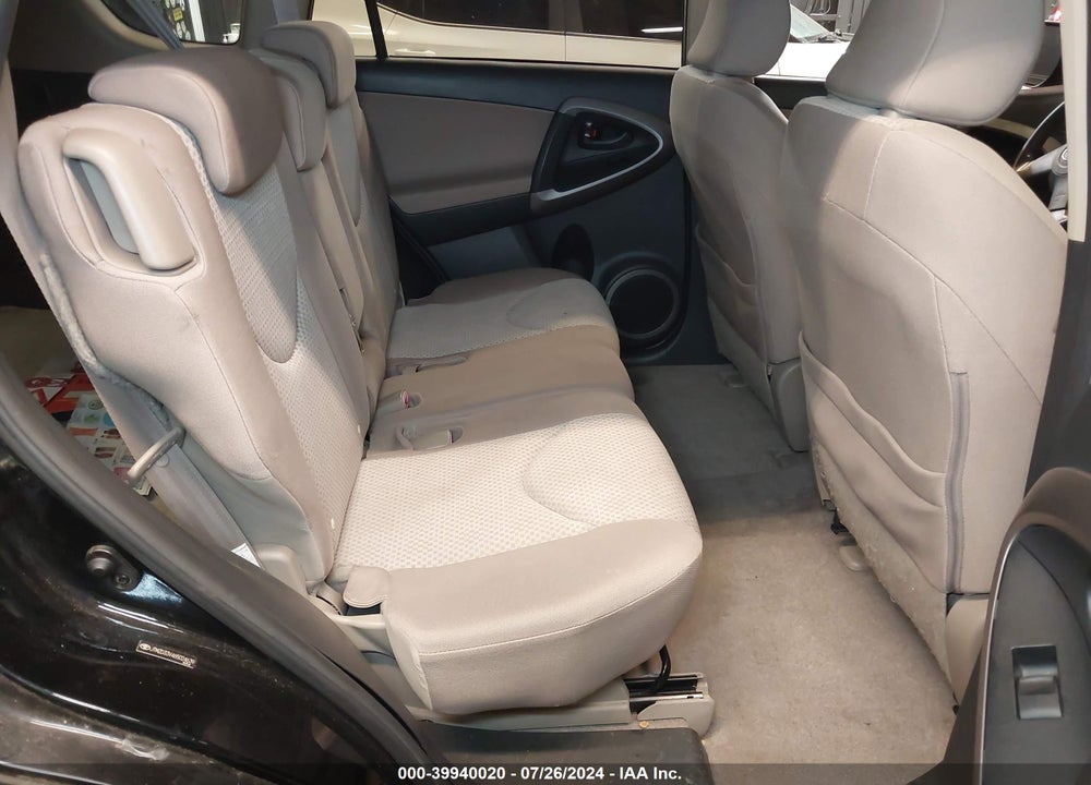2006 TOYOTA RAV4 VIN: JTMZD33V465024639