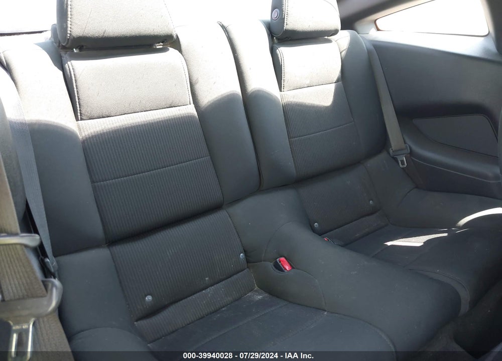 2014 FORD MUSTANG V6 VIN: 1ZVBP8AM0E5320740