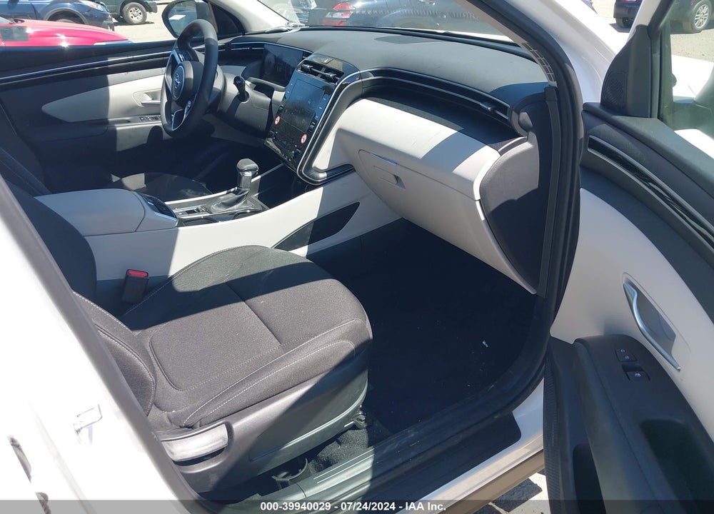 2024 HYUNDAI TUCSON SEL VIN: 5NMJBCDE2RH420541
