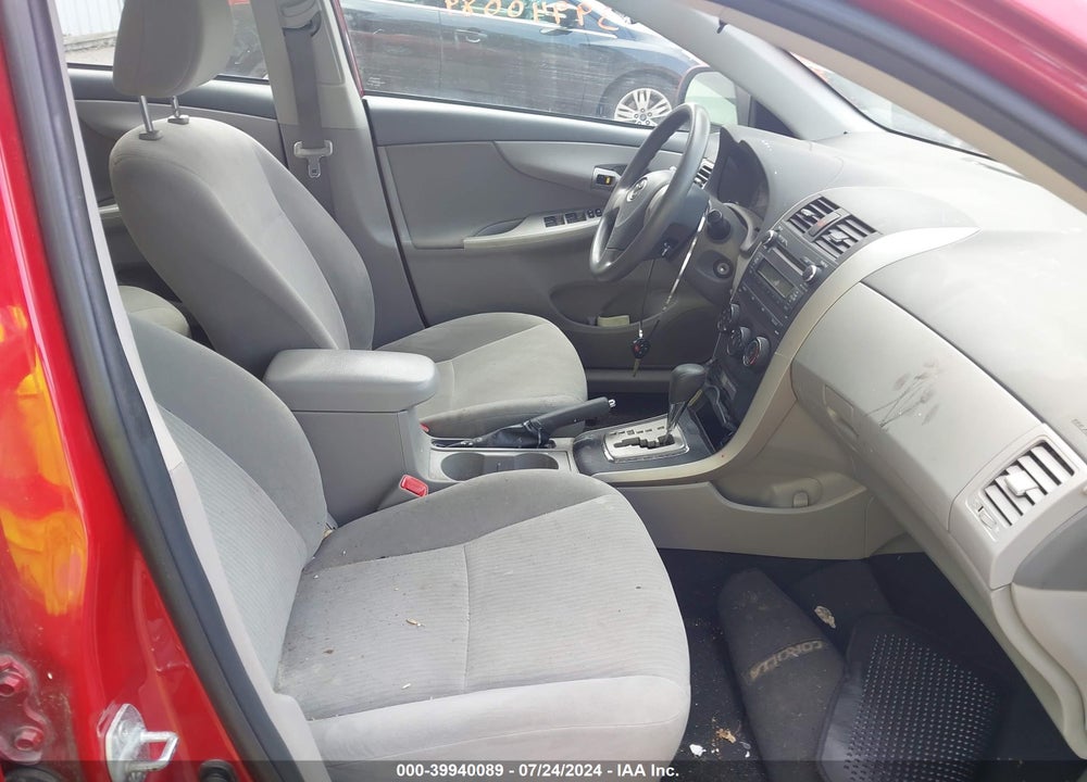 2010 TOYOTA COROLLA LE VIN: 2T1BU4EE0AC525642