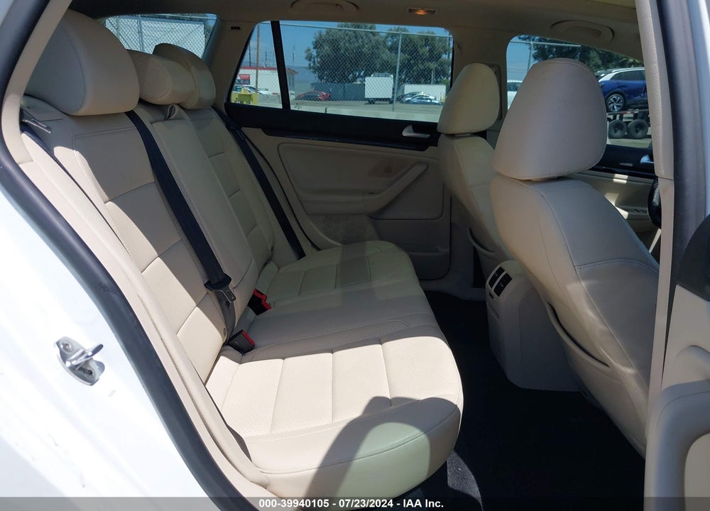 2014 VOLKSWAGEN JETTA SPORTWAGEN 2.0L TDI VIN: 3VWPL7AJ6EM624859