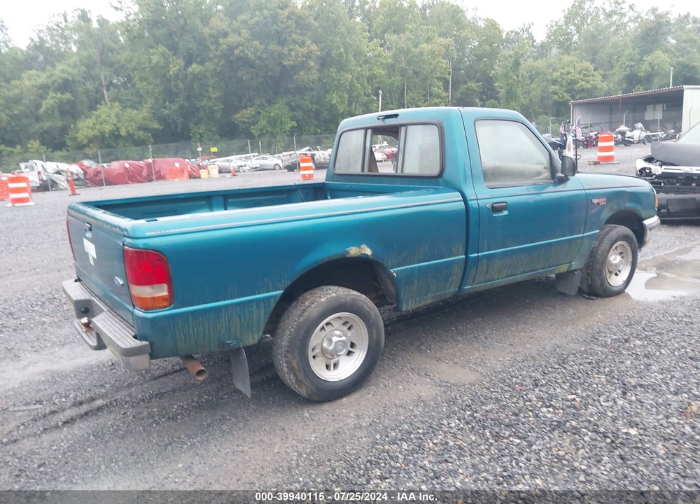 1996 FORD RANGER VIN: 1FTCR10AXTUD82553