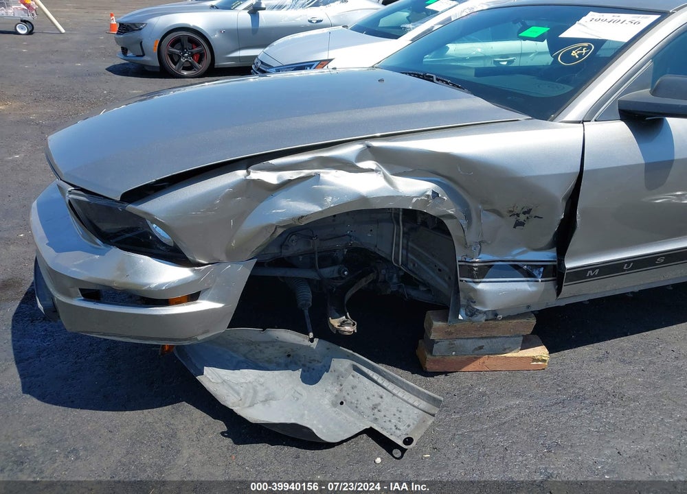 2008 FORD MUSTANG V6 DELUXE/V6 PREMIUM VIN: 1ZVHT80N985113414