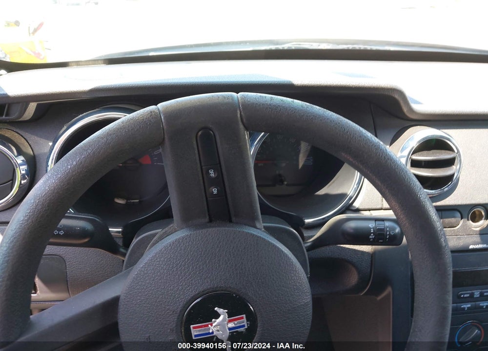 2008 FORD MUSTANG V6 DELUXE/V6 PREMIUM VIN: 1ZVHT80N985113414