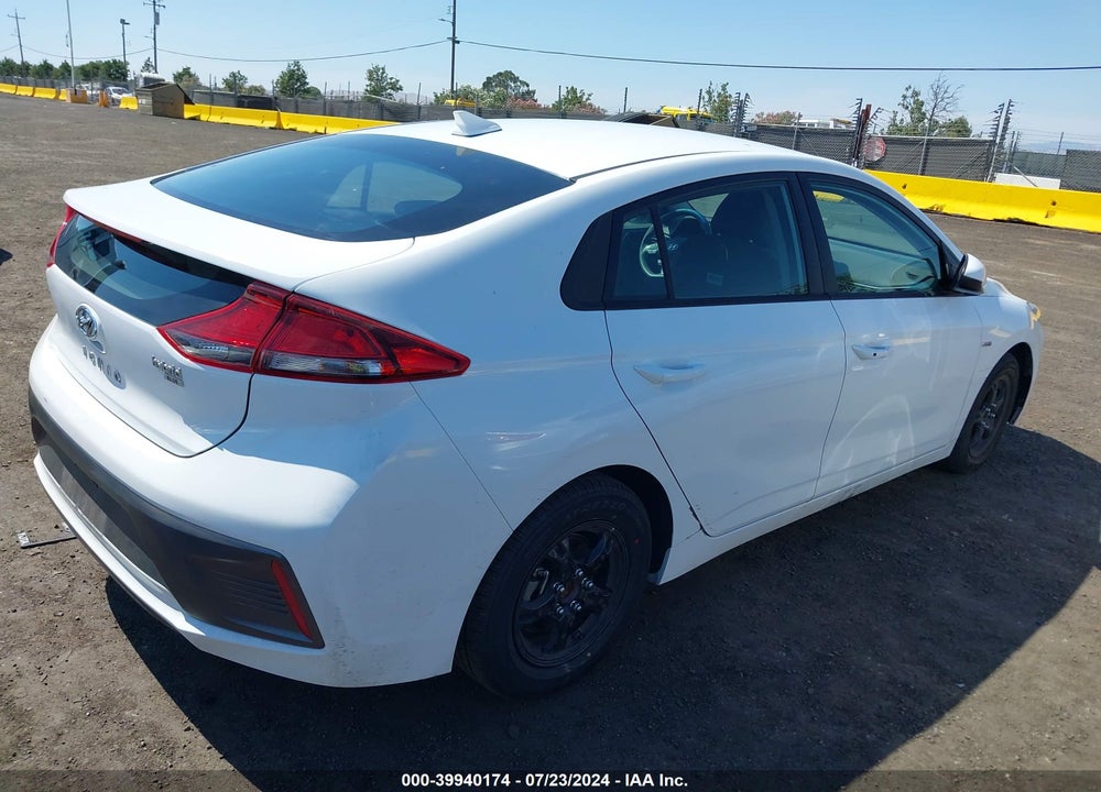 2020 HYUNDAI IONIQ HYBRID BLUE VIN: KMHC65LCXLU213691