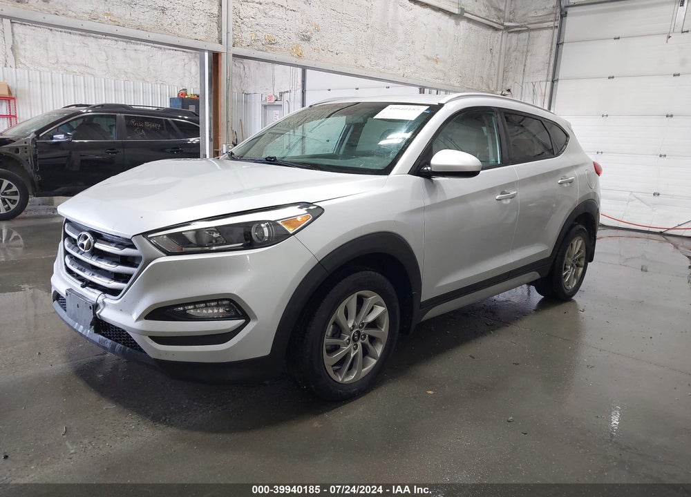 2017 HYUNDAI TUCSON SE VIN: KM8J3CA42HU549486