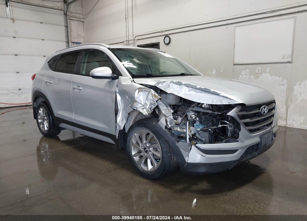 2017 HYUNDAI TUCSON SE VIN: KM8J3CA42HU549486