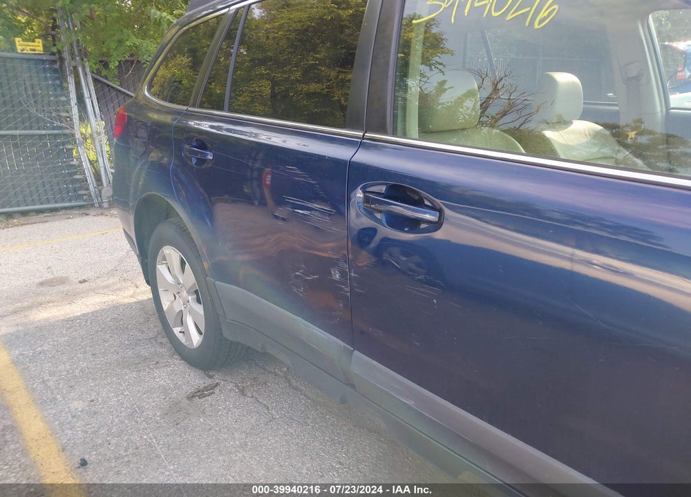 2011 SUBARU OUTBACK 2.5I LIMITED VIN: 4S4BRBKC6B3315397
