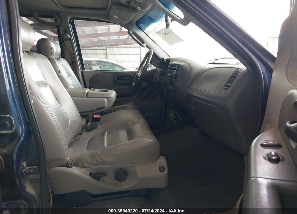 2002 FORD F-150 LARIAT/XLT VIN: 1FTRW08L62KD07832