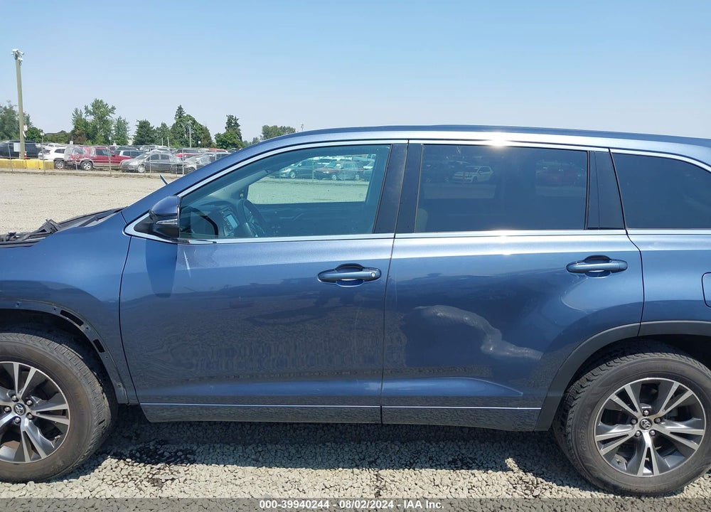 2017 TOYOTA HIGHLANDER LE VIN: 5TDZARFH2HS023777