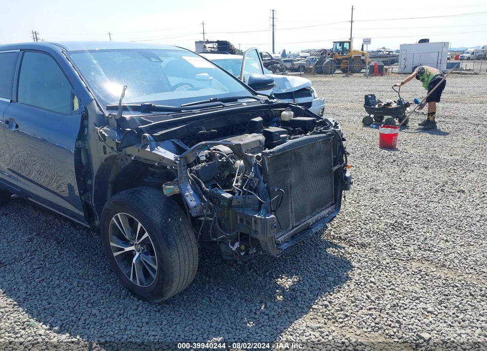 2017 TOYOTA HIGHLANDER LE VIN: 5TDZARFH2HS023777
