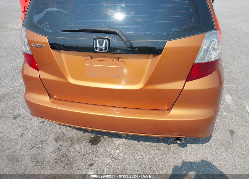 2009 HONDA FIT SPORT VIN: JHMGE88439S009488