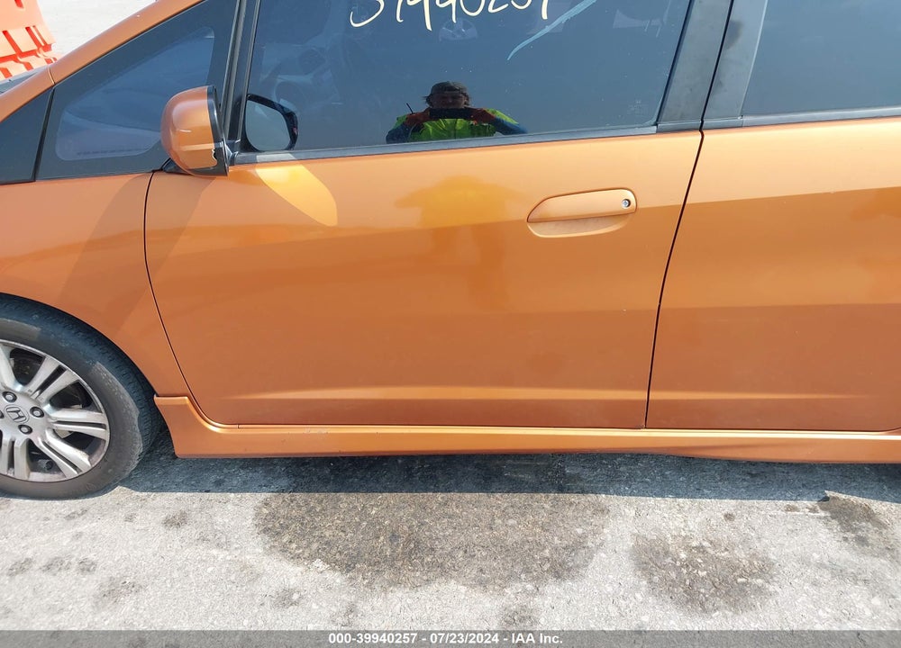 2009 HONDA FIT SPORT VIN: JHMGE88439S009488