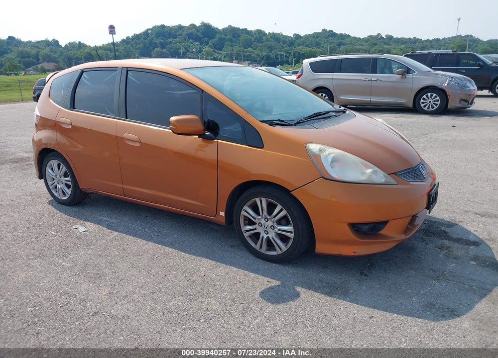 2009 HONDA FIT SPORT VIN: JHMGE88439S009488