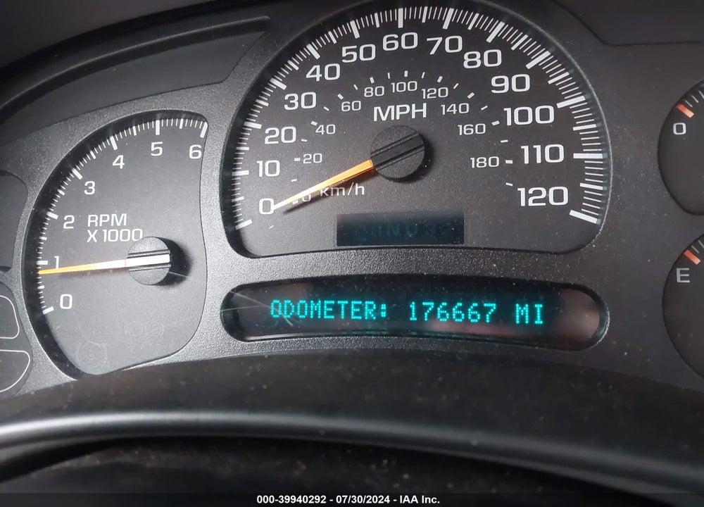 2005 GMC SIERRA 1500 WORK TRUCK VIN: 1GTEC19V55E313797