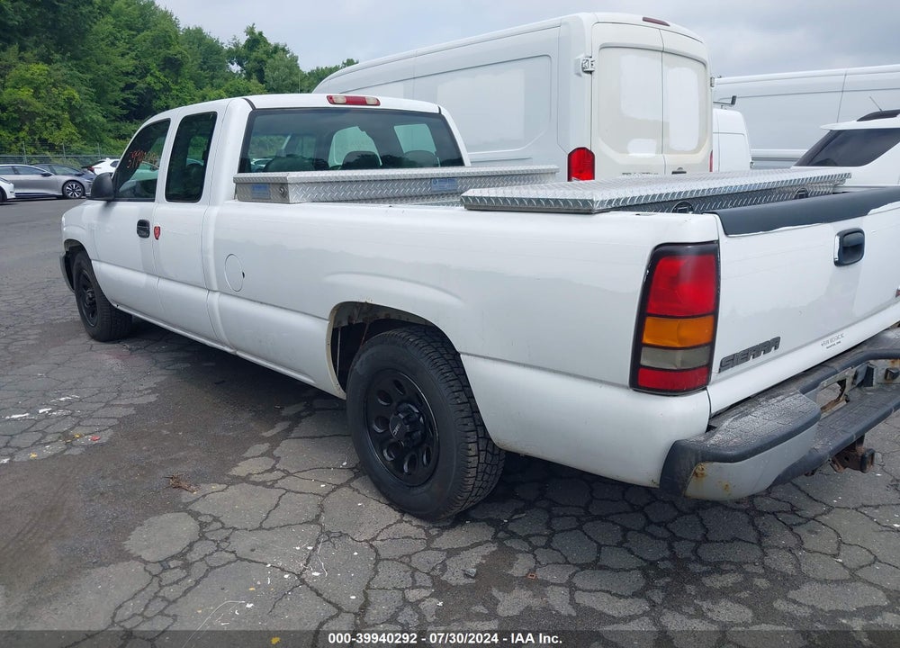 2005 GMC SIERRA 1500 WORK TRUCK VIN: 1GTEC19V55E313797