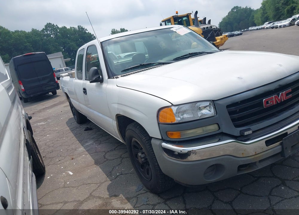 2005 GMC SIERRA 1500 WORK TRUCK VIN: 1GTEC19V55E313797