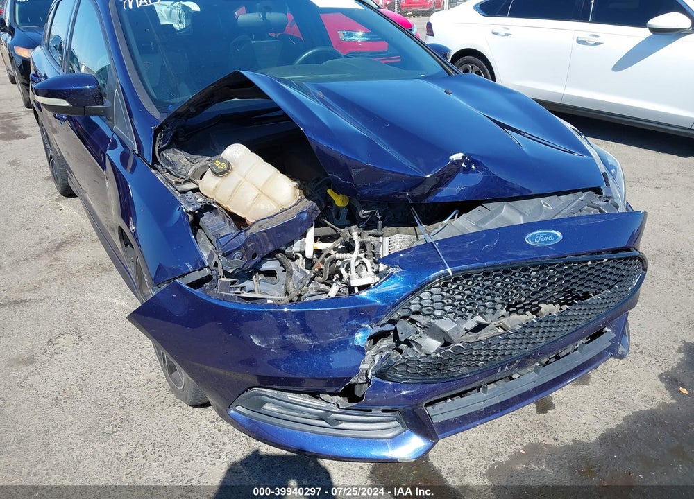 2017 FORD FOCUS ST VIN: 1FADP3L94HL211002