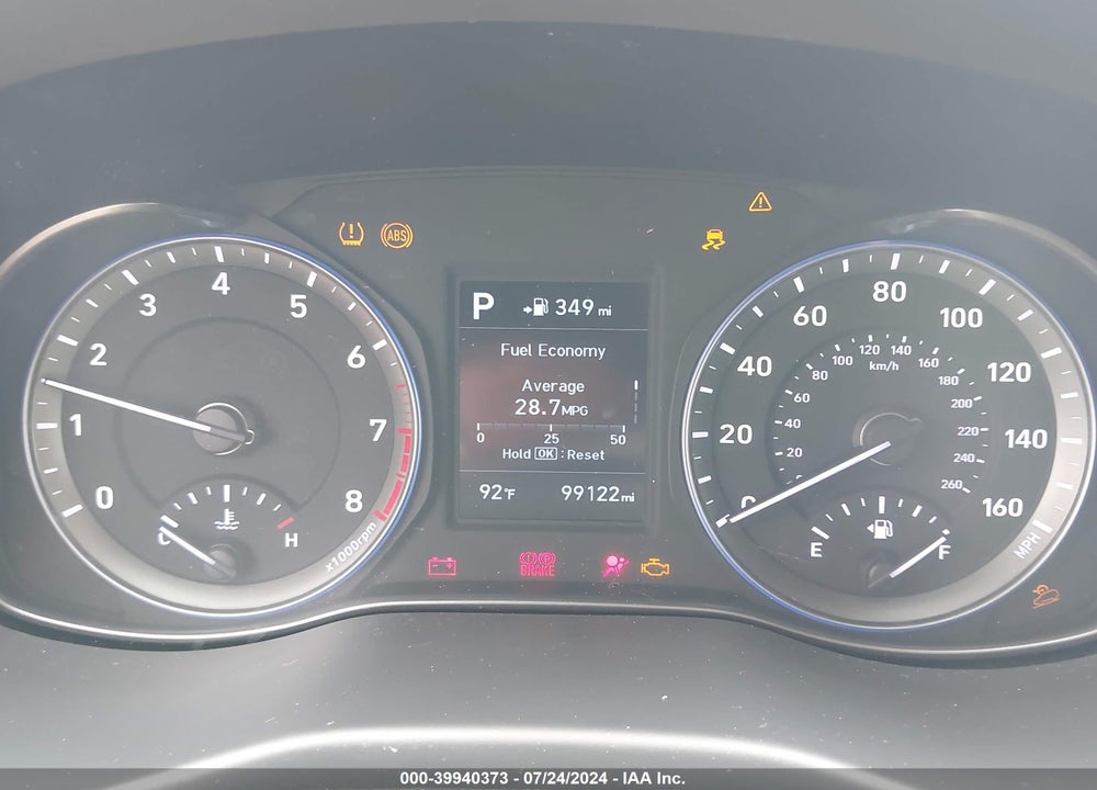 2018 HYUNDAI KONA SEL VIN: KM8K22AA1JU136133