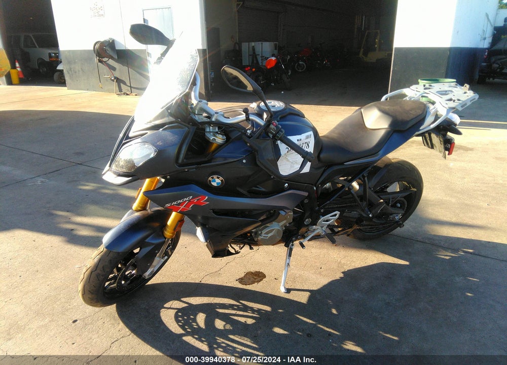 2018 BMW S 1000 XR VIN: WB10D1300JZ463594