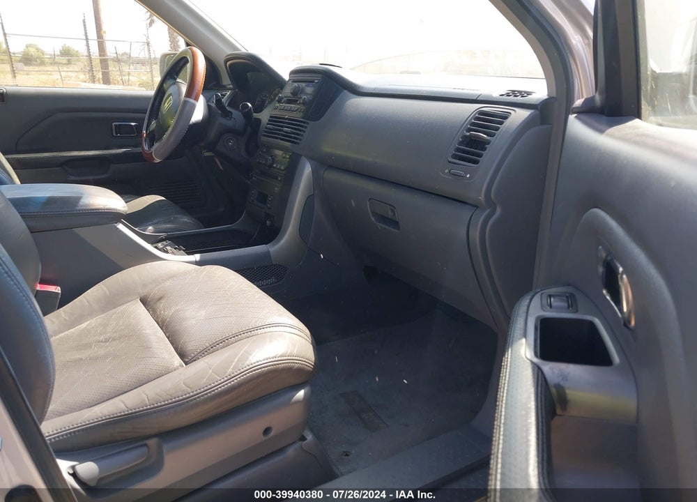 2004 HONDA PILOT EX-L VIN: 2HKYF186X4H616460