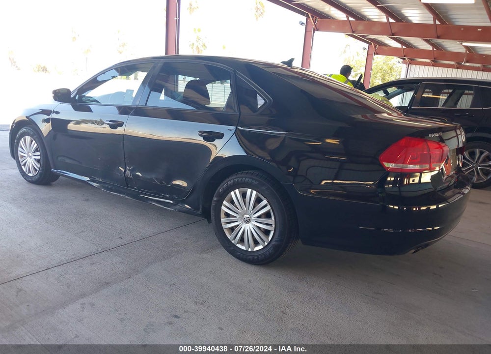 2014 VOLKSWAGEN PASSAT 2.5L S VIN: 1VWAP7A33EC026662