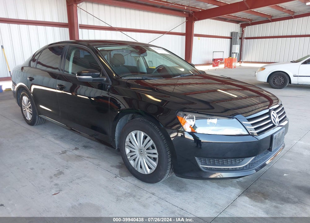 2014 VOLKSWAGEN PASSAT 2.5L S VIN: 1VWAP7A33EC026662