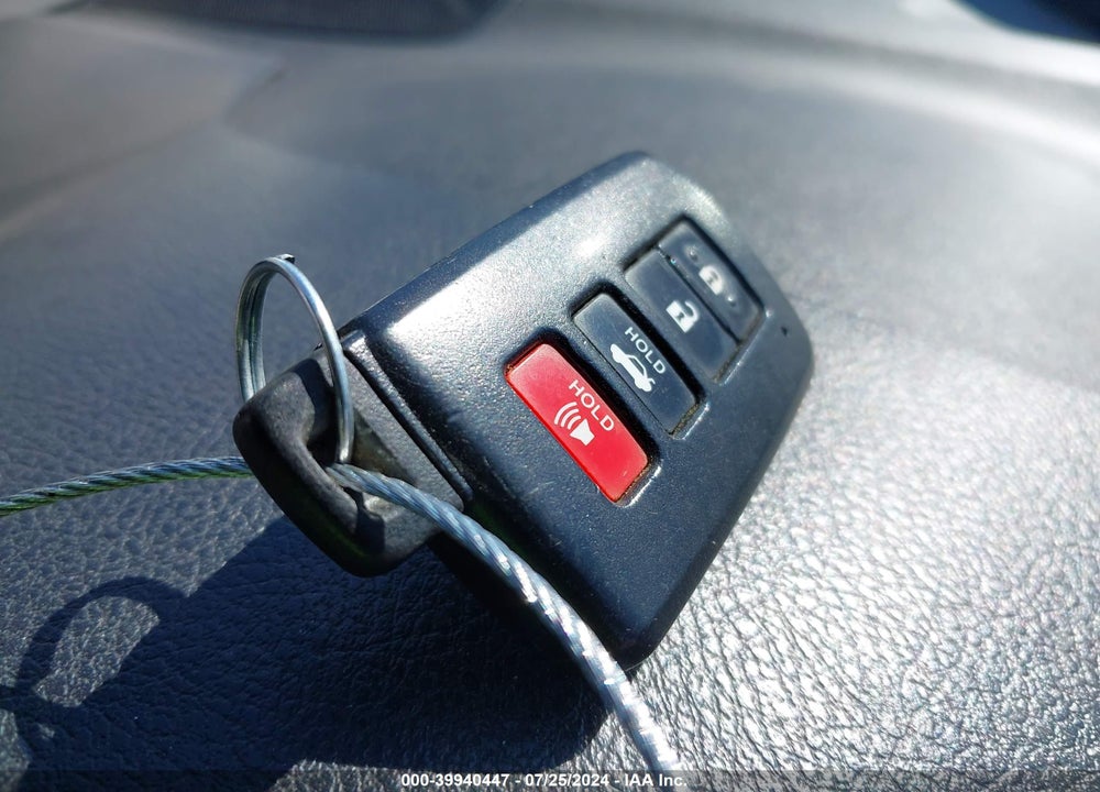 2012 TOYOTA CAMRY HYBRID XLE VIN: 4T1BD1FK4CU050064