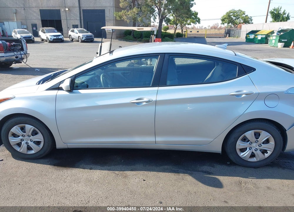 2016 HYUNDAI ELANTRA SE VIN: 5NPDH4AE7GH730237