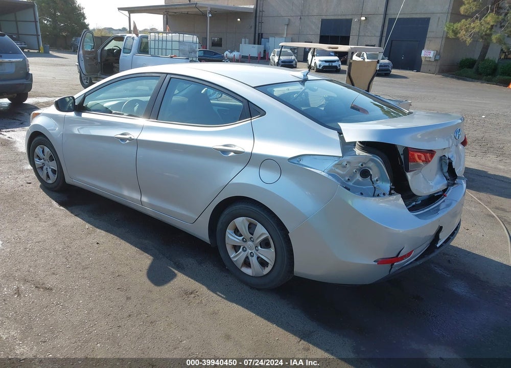 2016 HYUNDAI ELANTRA SE VIN: 5NPDH4AE7GH730237