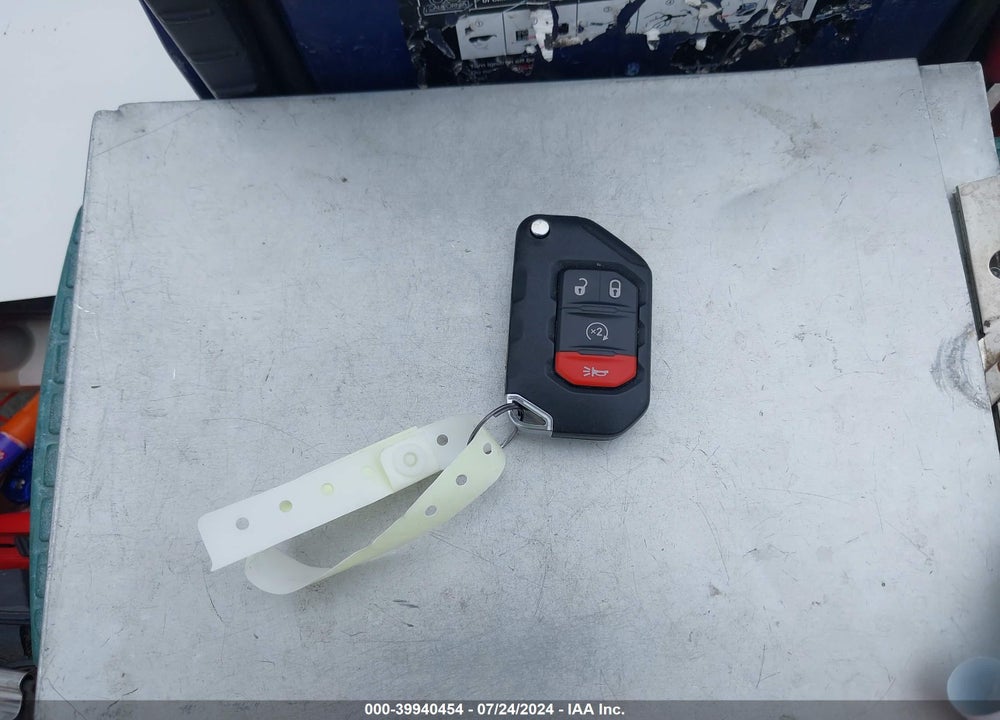 2019 JEEP WRANGLER UNLIMITED SAHARA ALTITUDE 4X4 VIN: 1C4HJXEN5KW685805