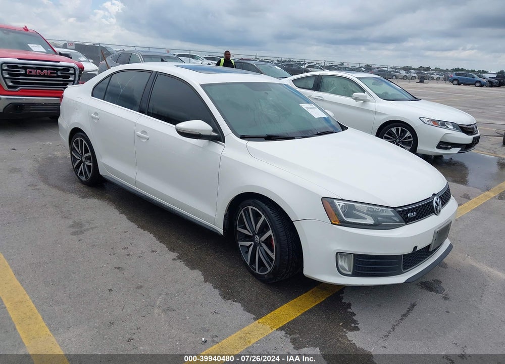 2014 VOLKSWAGEN JETTA GLI AUTOBAHN W/NAV VIN: 3VW4S7AJ0EM385430